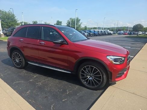 Used 2020 Mercedes-Benz GLC 300 4MATIC image 2