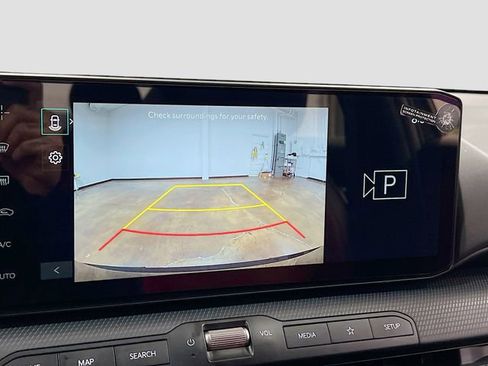 New 2025 Kia K4 GT-Line image 14