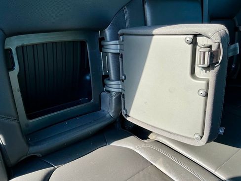 Used 2021 GMC Sierra 1500 SLT image 28