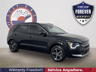 New 2025 Kia Niro SX