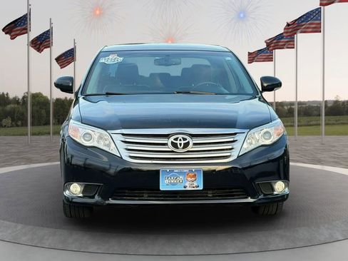 Used 2012 Toyota Avalon FWD image 2