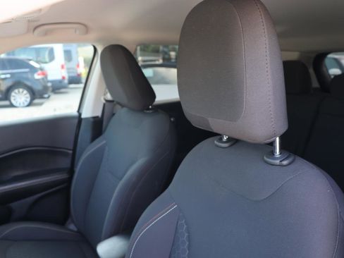 Used 2019 Jeep Compass Sport image 30