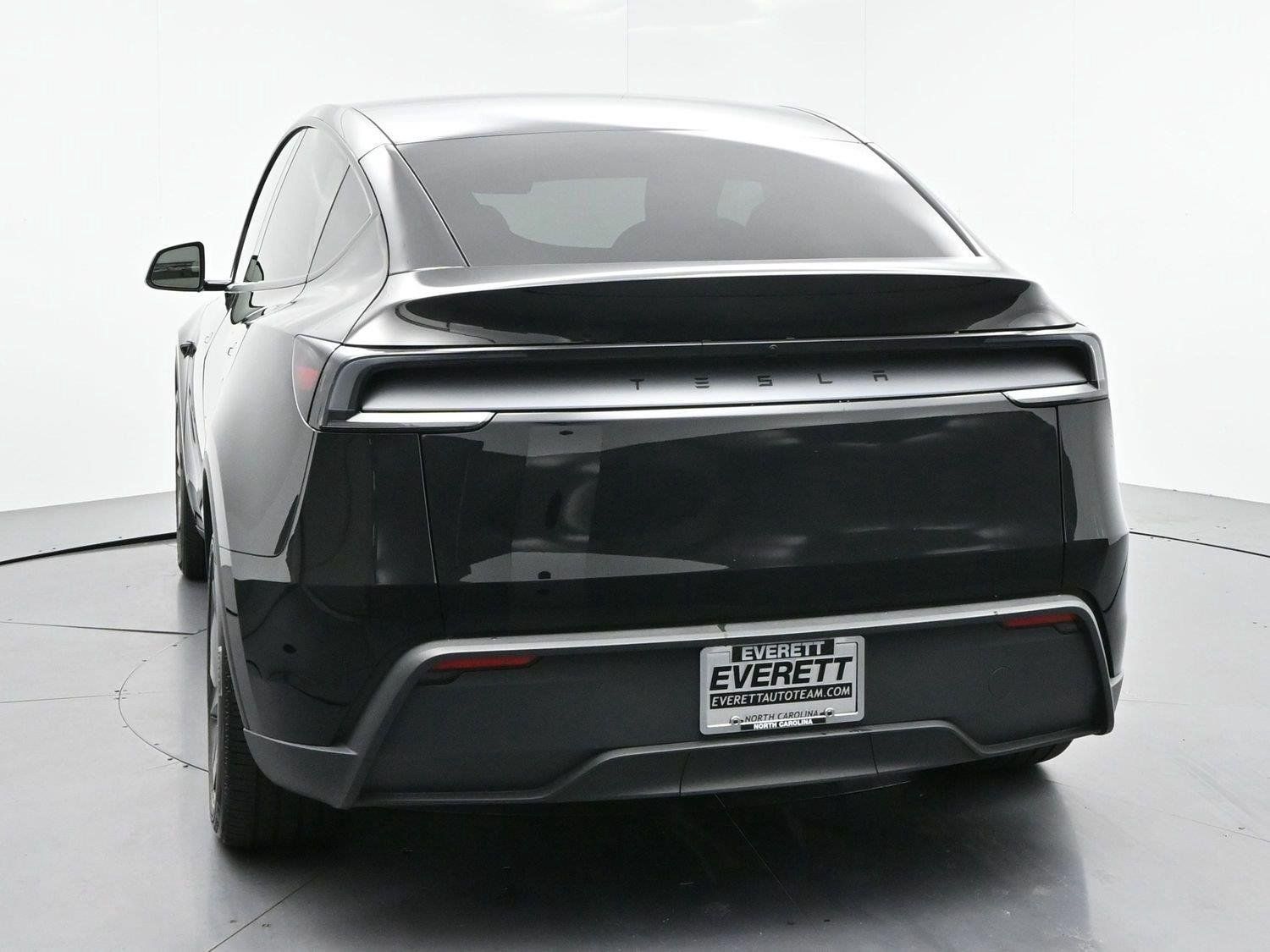 Used 2026 Tesla Model Y 2WD image 6