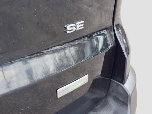 Used 2018 Ford EcoSport SE w/ SE Convenience Package image 36