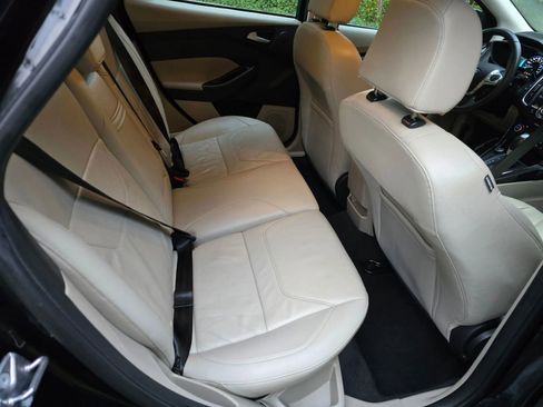 Used 2015 Ford Focus Electric Hatchback 4D w/ Exterior Protection Package image 13