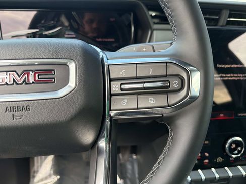New 2026 GMC Terrain Elevation FWD image 27