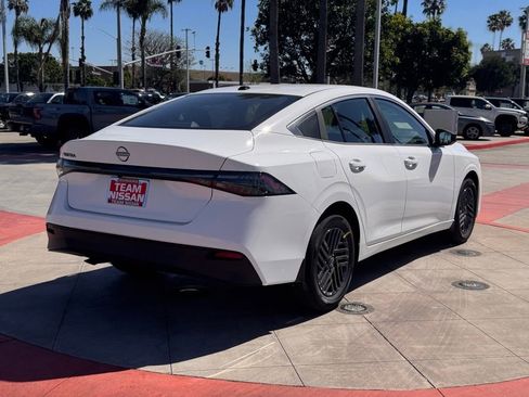 New 2026 Nissan Sentra SV image 7