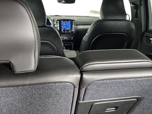 Used 2024 Volvo XC40 B5 Ultimate w/ Climate Package image 13