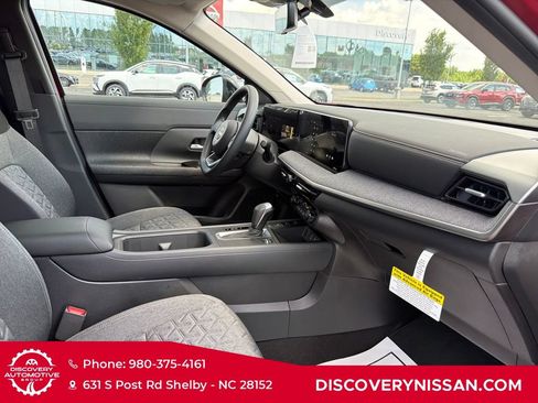 New 2026 Nissan Kicks SV w/ SV Premium Package FWD image 38