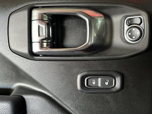 Used 2025 Jeep Wrangler Unlimited Sport S 4xe AWD/4WD image 11