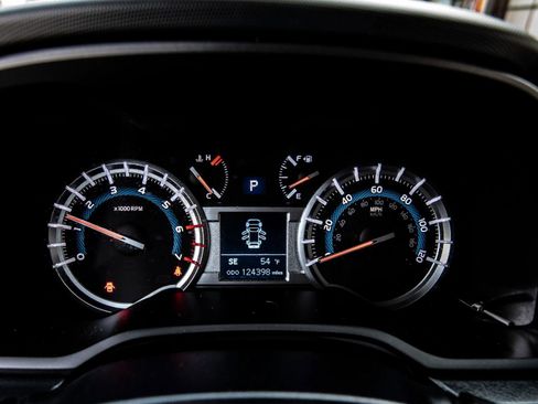 Used 2017 Toyota 4Runner TRD Off-Road image 39