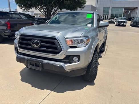 Used 2023 Toyota Tacoma SR5 RWD image 6