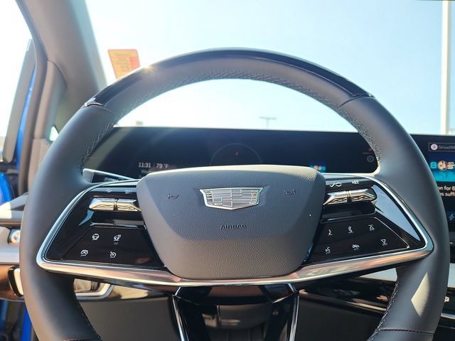 Certified 2025 Cadillac Optiq Luxury 2 AWD/4WD image 19