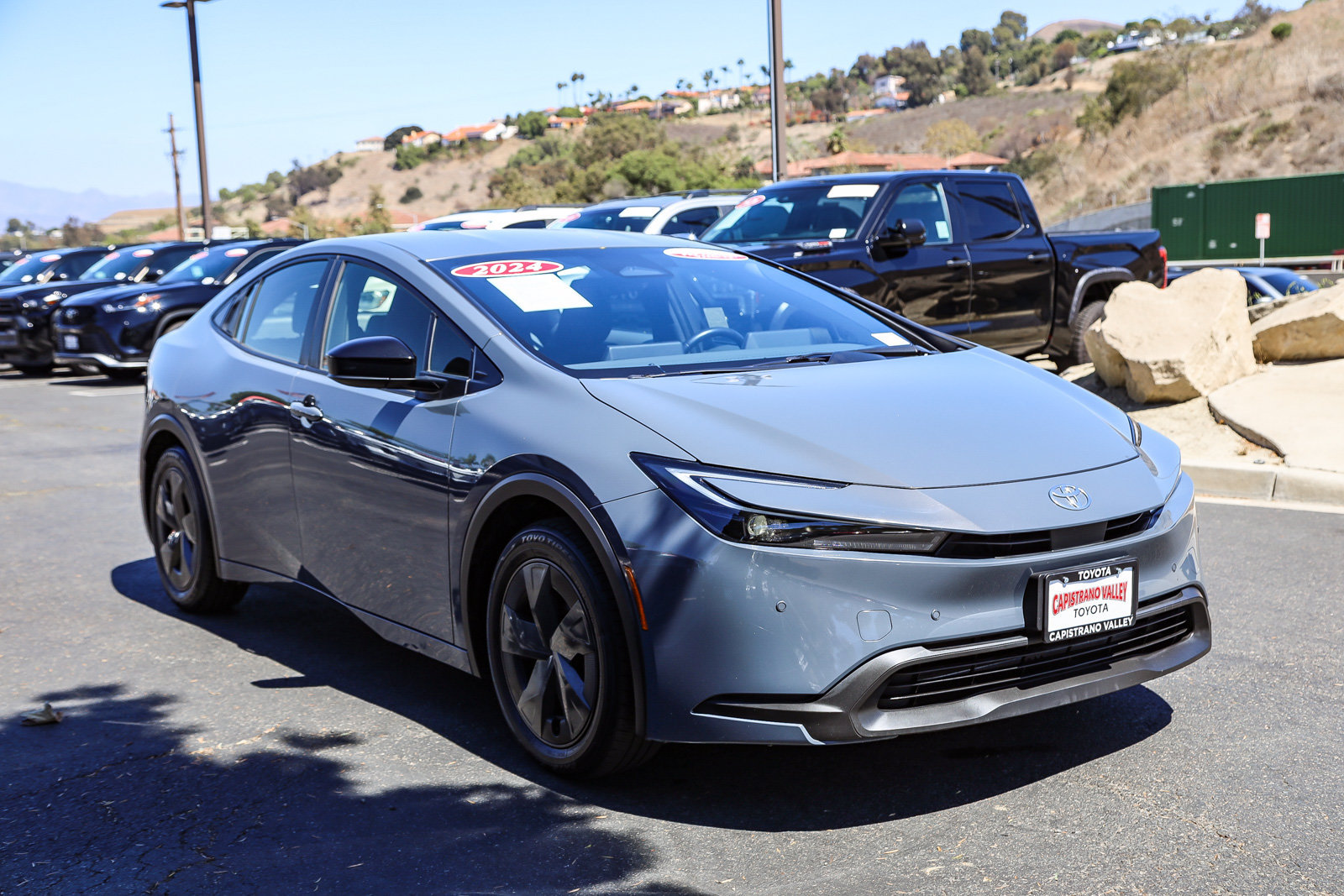 Certified 2024 Toyota Prius LE FWD image 3