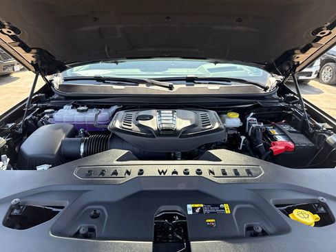 New 2026 Jeep Grand Wagoneer Summit AWD/4WD image 39