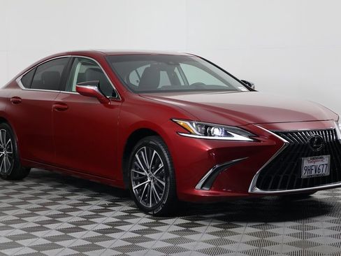 Used 2024 Lexus ES 350 w/ Premium Package FWD image 3