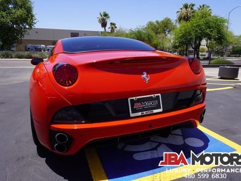 Used 2014 Ferrari California RWD image 55