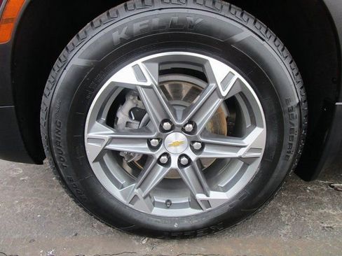 Certified 2024 Chevrolet Blazer LT w/ Convenience Package image 2