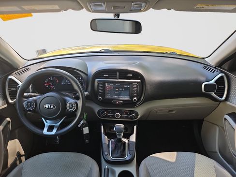 Used 2020 Kia Soul LX FWD image 10