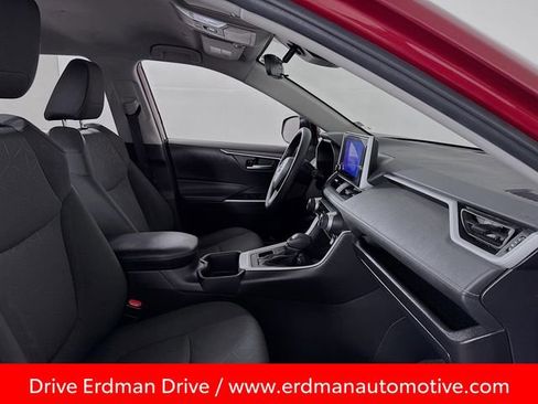 Certified 2023 Toyota RAV4 XLE image 25