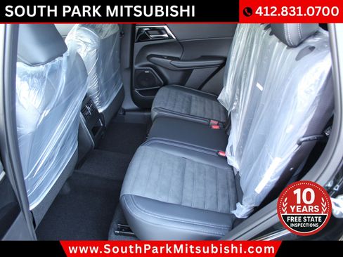 New 2026 Mitsubishi Outlander LE image 15