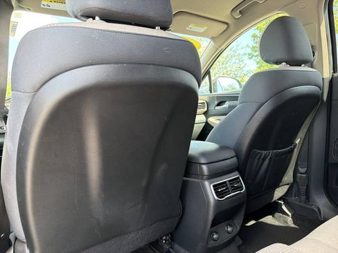 Used 2023 Hyundai Santa Fe SE FWD image 18
