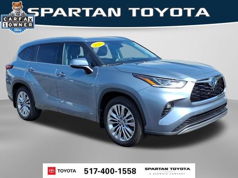 Used 2023 Toyota Highlander Platinum AWD/4WD image 5