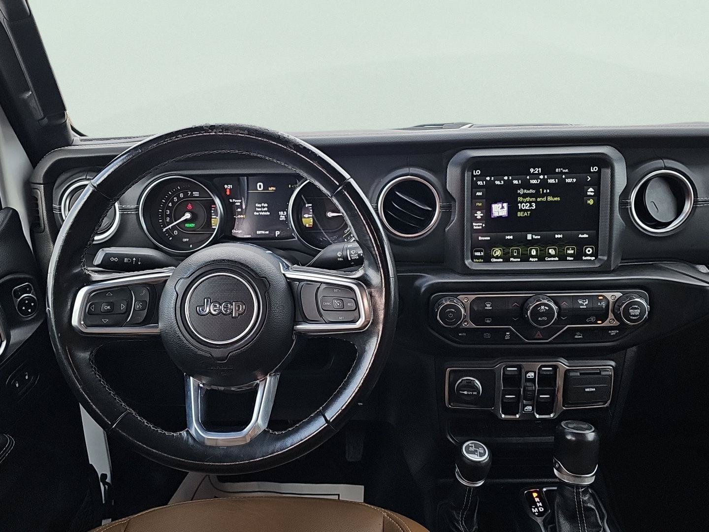 Used 2022 Jeep Wrangler Unlimited Sahara AWD/4WD image 15