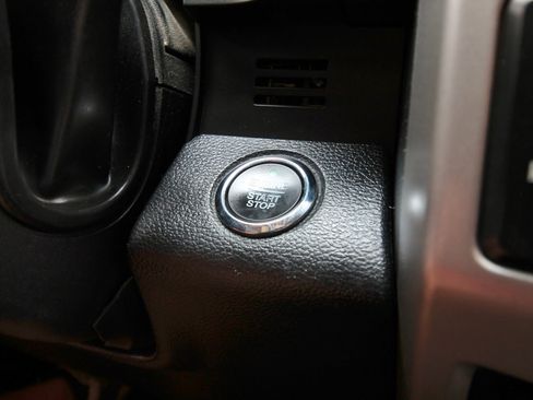 Used 2019 Ford F250 Lariat w/ Lariat Ultimate Package AWD/4WD image 36