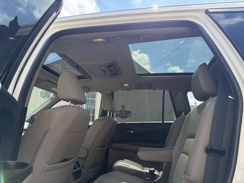 Used 2017 Honda Pilot Elite image 23