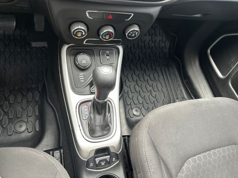Used 2018 Jeep Compass Sport AWD/4WD image 15
