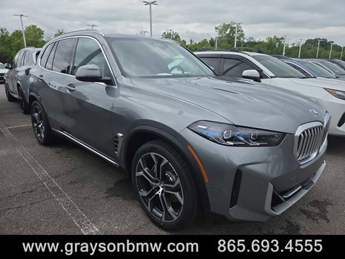 New 2026 BMW X5 xDrive40i AWD/4WD image 1