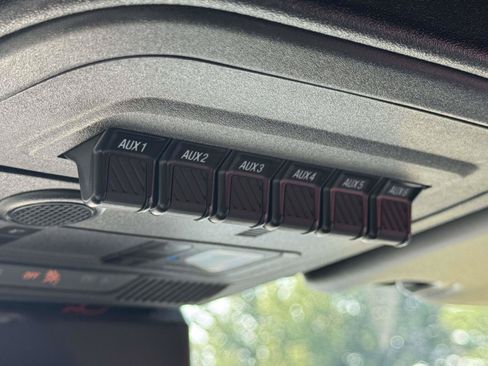 Used 2023 Ford Bronco Badlands AWD/4WD image 32