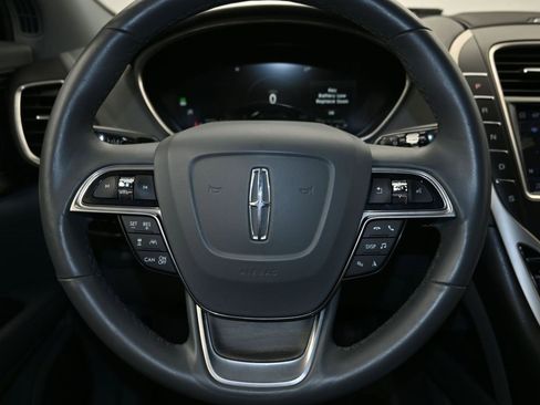 Used 2020 Lincoln Nautilus Reserve w/ Equipment Group 201A image 14