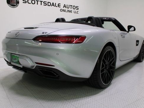 Used 2019 Mercedes-Benz AMG GT Roadster image 5
