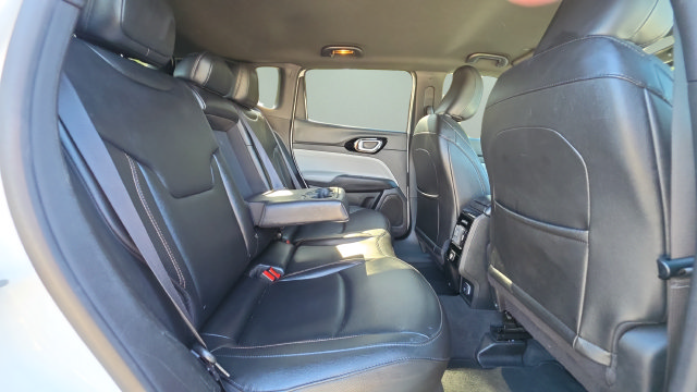 Used 2024 Jeep Compass Limited AWD/4WD image 30