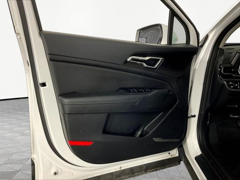 Used 2025 Kia Sportage EX w/ Premium Package FWD image 20