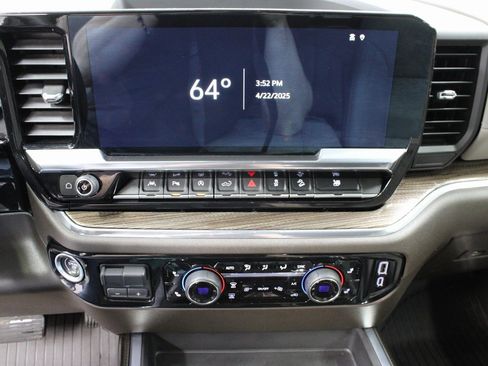 Used 2024 Chevrolet Silverado 1500 LT Trail Boss image 13