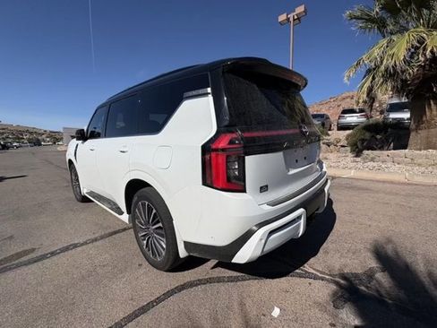 Used 2025 Nissan Armada Platinum Reserve AWD/4WD image 3