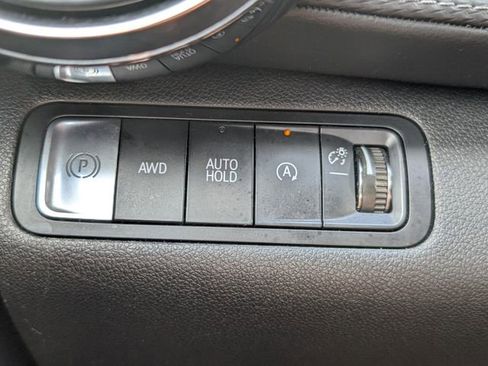 Used 2025 Chevrolet Equinox LT w/ Convenience Package II AWD/4WD image 33
