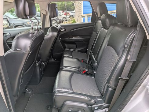 Used 2020 Dodge Journey Crossroad FWD image 26