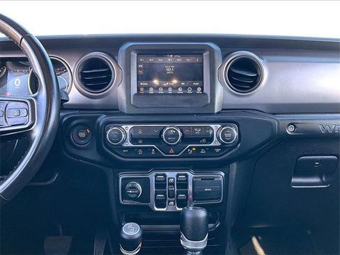 Used 2022 Jeep Wrangler Unlimited Willys image 17