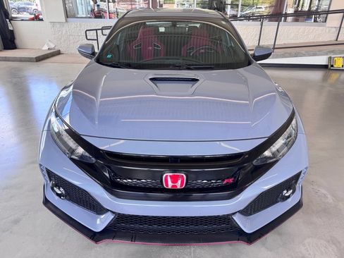 Used 2019 Honda Civic Type R image 2