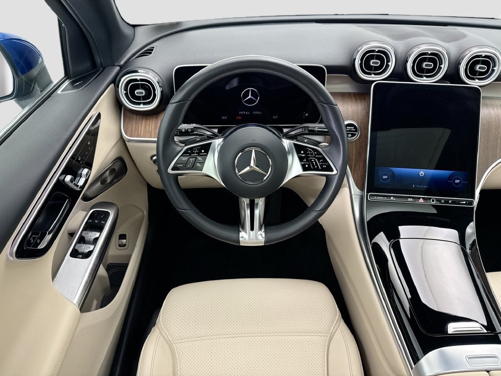 Certified 2026 Mercedes-Benz GLC 300 image 10