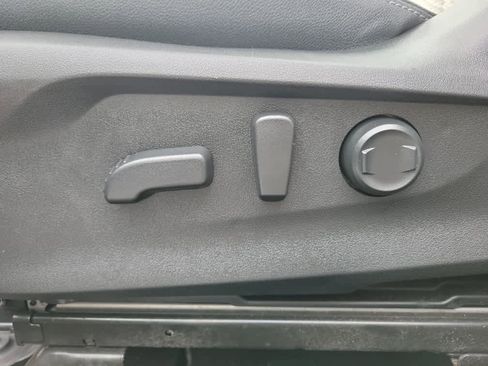 Used 2023 Subaru Forester Premium image 24