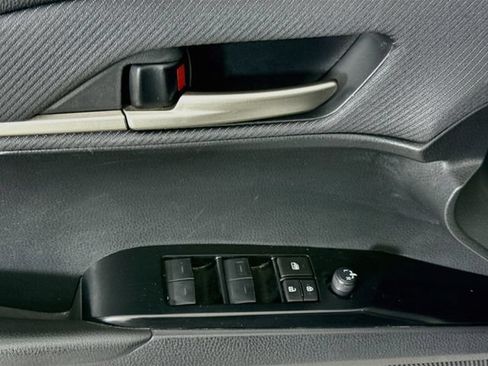 Used 2025 Toyota Camry SE w/ Convenience Package FWD image 17