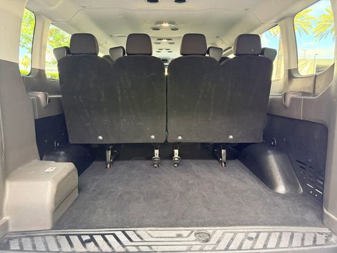 Used 2023 Ford Transit 350 XLT image 11