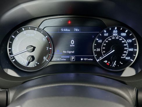 Used 2023 INFINITI QX50 Luxe FWD image 18