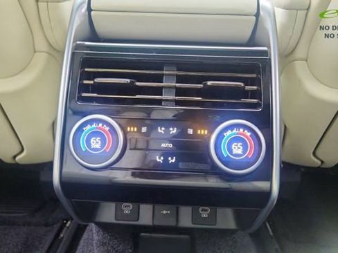 Used 2024 Land Rover Range Rover Autobiography AWD/4WD image 52