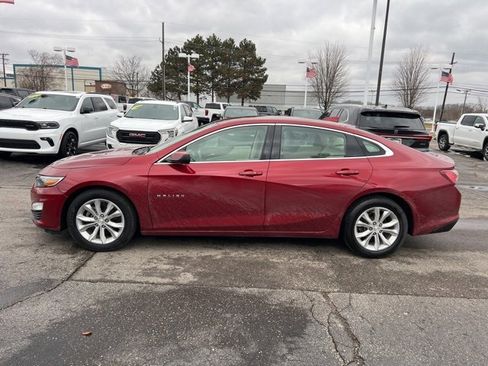 Used 2019 Chevrolet Malibu LT w/ Leather Package image 8